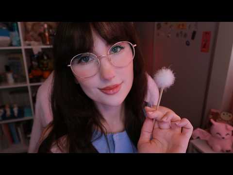 asmr tocando e desenhando no seu rosto