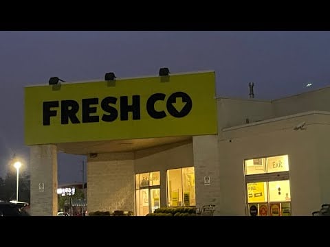 ASMR Grocery Store Shopping No Talking includes different sounds : tapping, Crinkle Sounds & Tracing