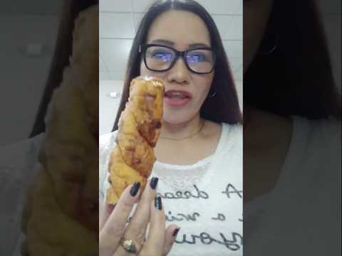 ONE TIME BITE LONG DONUT#everyone #mukbang #shortsfeed #donuts #challenge #onebite #crazylady