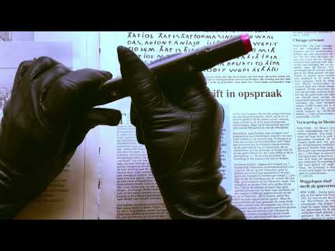 LEATHER GLOVES 🤚  Reading in Dutch 🇳🇱   [[ASMR]]